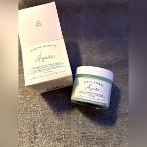 Earth Harbor Azure neck cream. NIB 2 oz